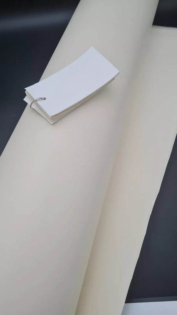 Ecopelle Ledar accoppiata con spugna spessore 5mm. (effetto superficie liscia)